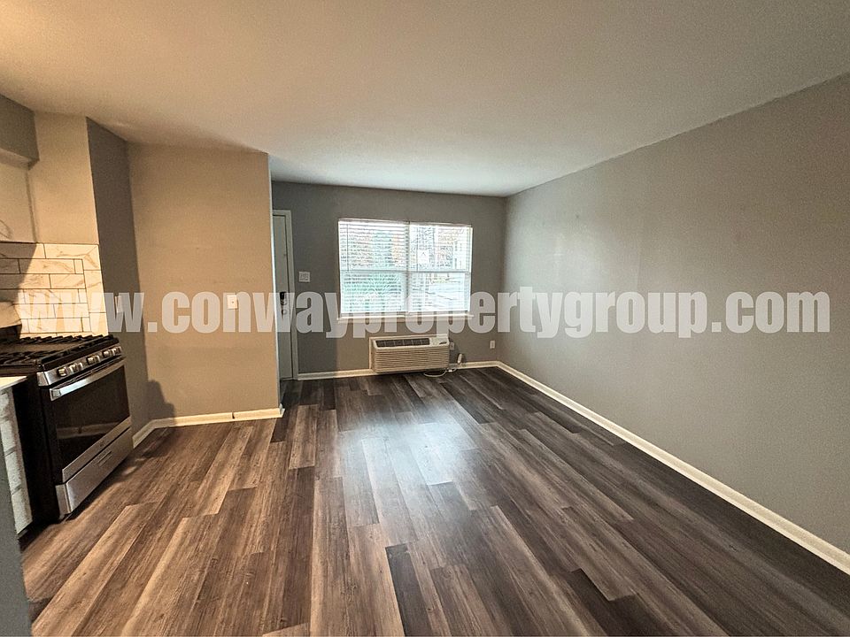 1st image of 115 N Taylor St