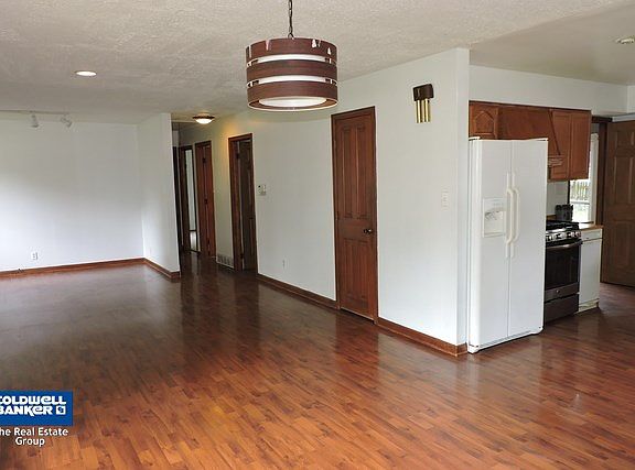 4th image of 1099 Karner Dr