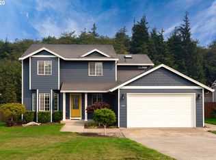 360 SW Juniper Ave, Warrenton, OR 97146