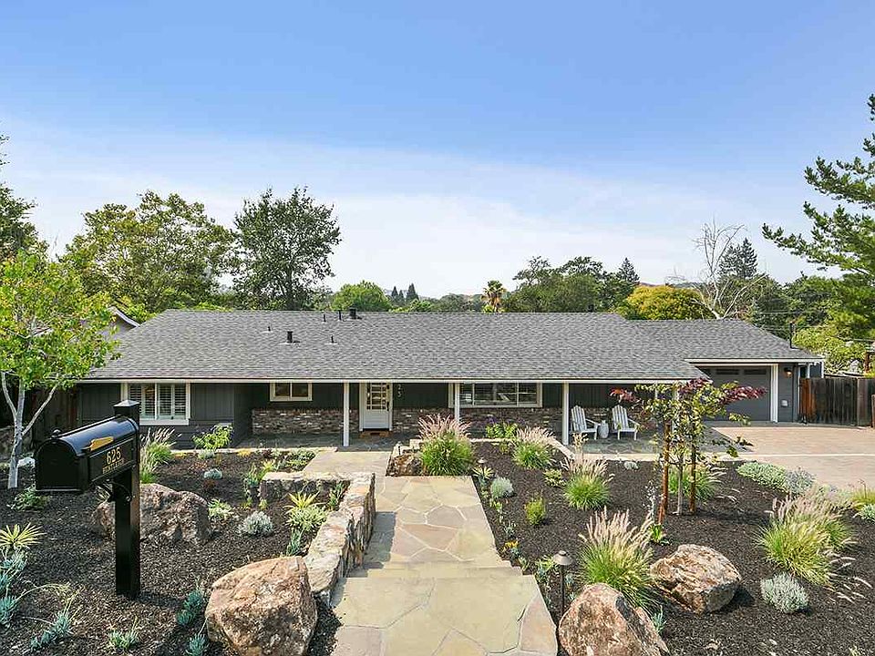 1st image of 625 Huntleigh Dr