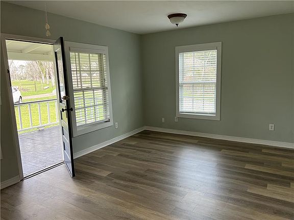 4th image of 14742A South Blvd