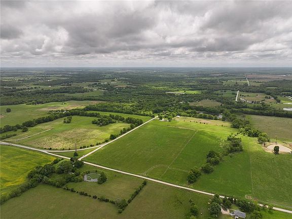 4th image of 1 County Road Aa Rd