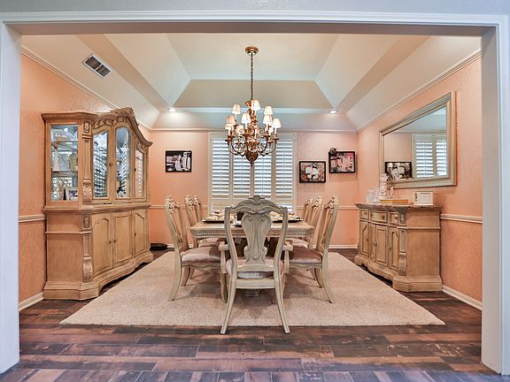 Formal Dining 