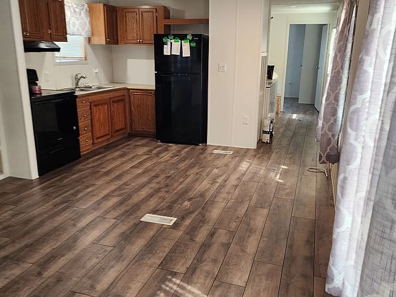 5th image of 3910 Wisconsin Ct