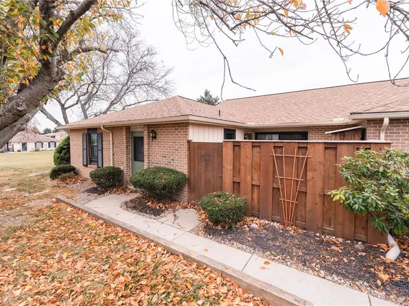 2846 Springhaven Pl, Macungie, PA 18062