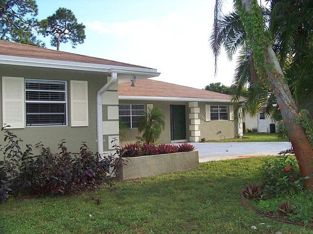 1st image of 130 NE Naranja Ave
