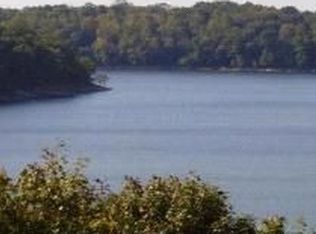 1954 E Waters Edge Dr, Bloomington, IN 47401