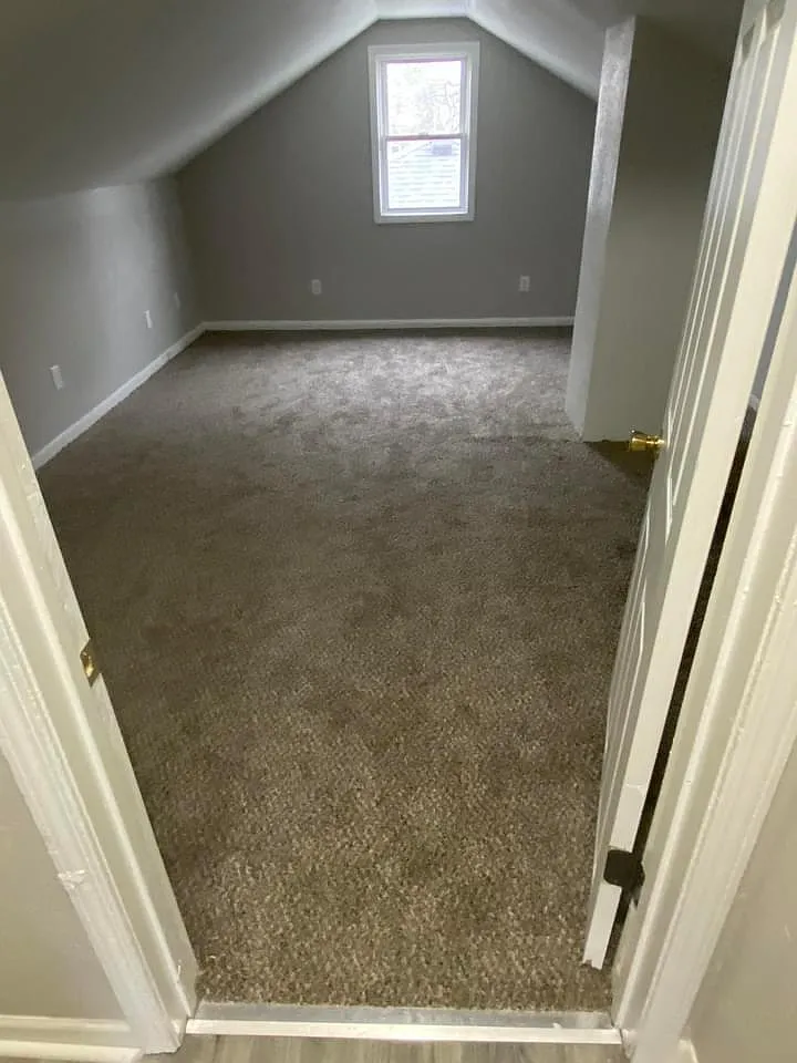 4 bed, 1920 sqft, $1,100 — Photo 3