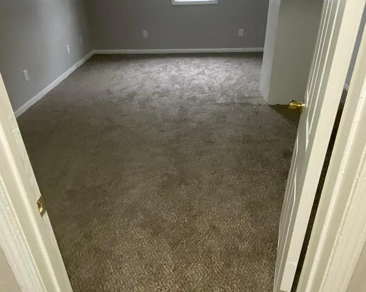 1416 S Pershing Dr — Photo 3