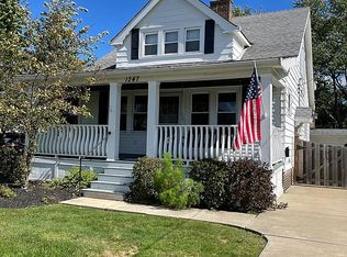 1247 Mayfield Ridge Rd, Mayfield Heights, OH 44124