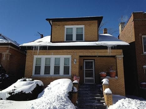 2nd image of 1640 N Nagle Ave