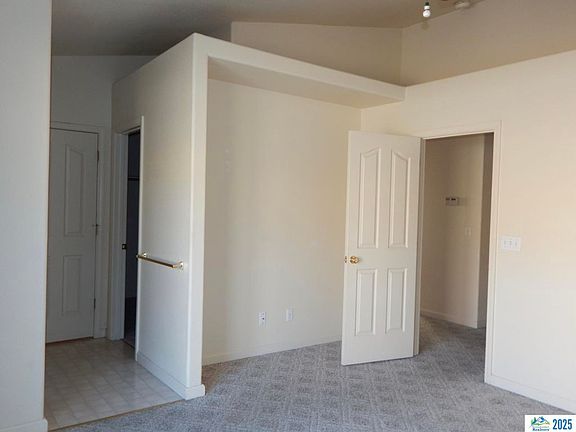 5th image of 705 Monte Vista Way