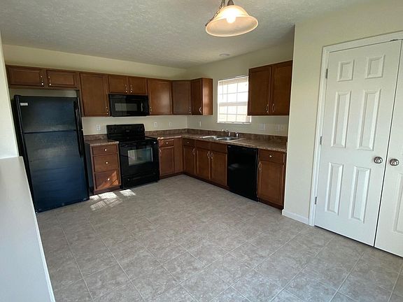 5th image of 579 Isaiah St