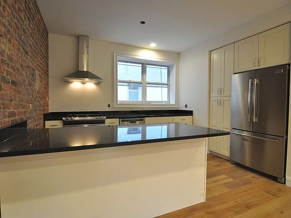 2nd image of 1806 Caton Ave APT B5