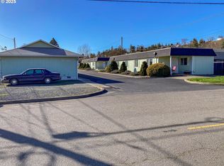 240 NW Civil Bend Ave, Winston, OR 97496