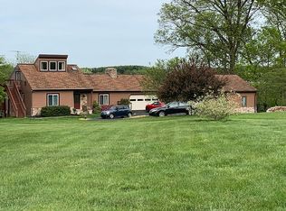 8 Linda Ct, Kirkwood, PA 17536