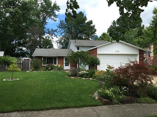 1st image of 720 Carol Ln