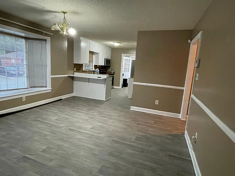 1328 Nash St SE — Photo 3