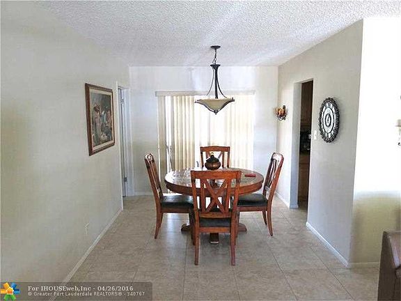 4th image of 7202 NW 70th Ave