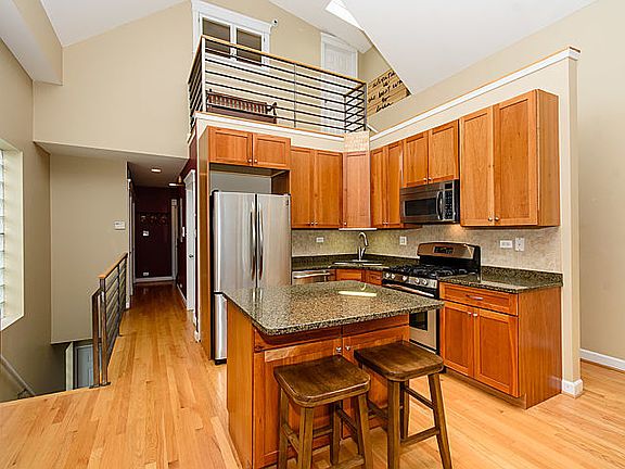5th image of 1542 N Bosworth Ave #3