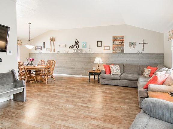 5th image of 7281 Wil Lou Ln