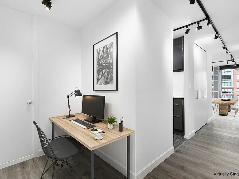 330 E 33rd St #4D — Photo 8