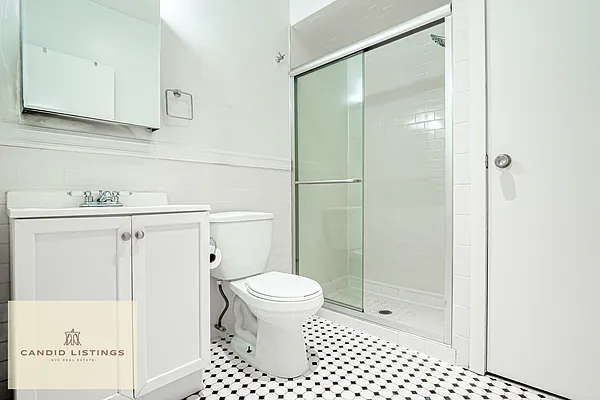 Rented by Candid Listings LLC | media 19