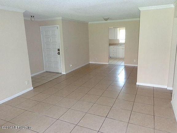 4th image of 3915 Toreador Ct Unit 5