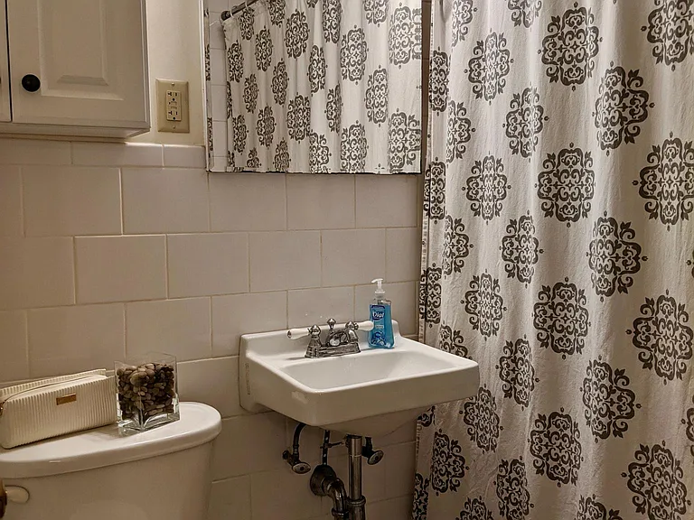 39 Englewood Ave #14 — Photo 7
