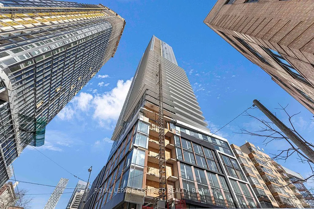 2 bed, $2,550 — Photo 1