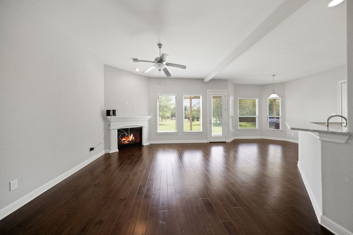 next background image