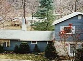 8122 Gnatstown Rd, Hanover, PA 17331