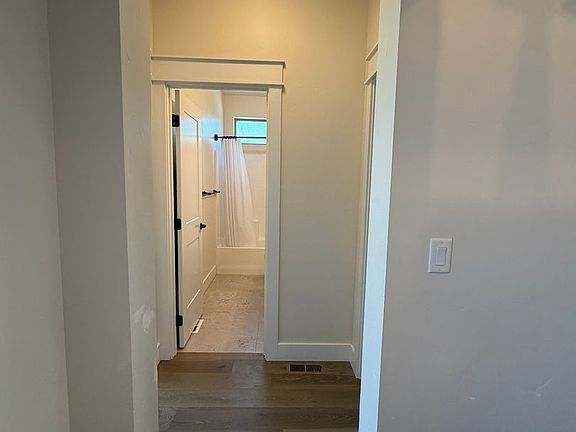 4th image of 1432 N Glen Aspen Ave