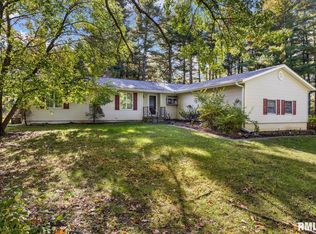 22587 Spring Creek Rd, Washington, IL 61571