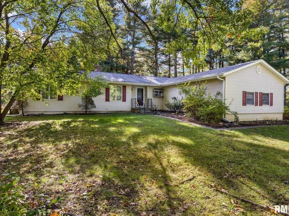 22587 Spring Creek Rd, Washington, IL 61571