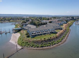 132 N Hayden Bay Dr #C132, Portland, OR 97217
