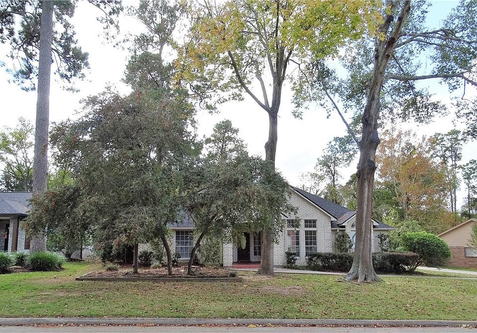 1st image of 163 Lakeside Dr