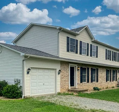 111-113 Arbor Dr #111