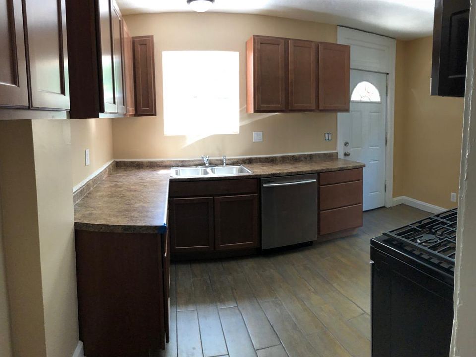 1st image of 431 E 14th Ave #1