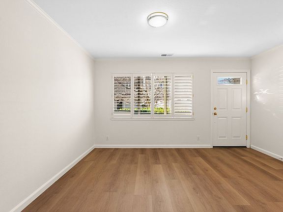 5th image of 79 Mariner Green Dr