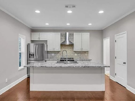5th image of 518 7th St S
