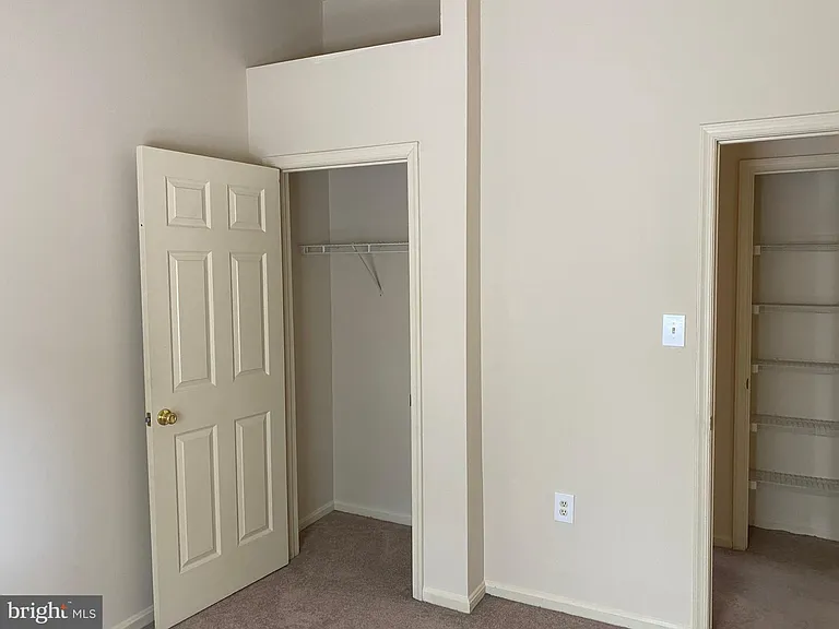 5623 Gresham Ln — Photo 27
