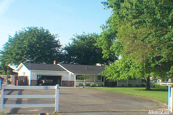 1st image of 12650 E Harney Ln