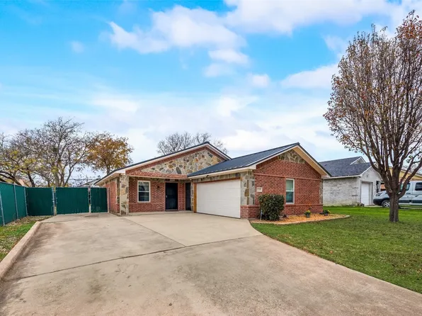 1729 Avenue E, Grand Prairie, TX 75051