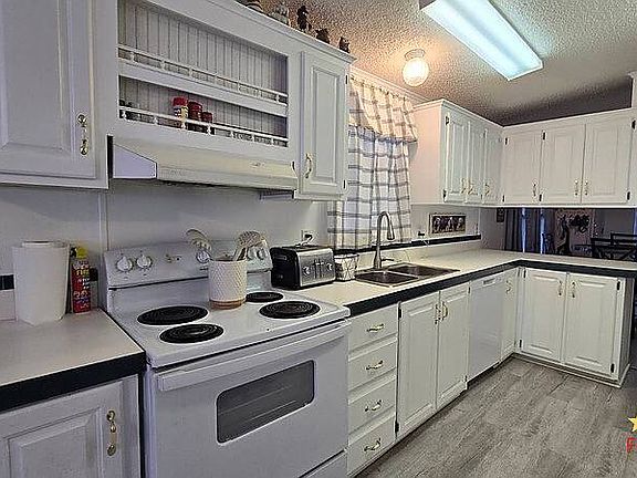 2nd image of 7823 Walkers Cay Ave