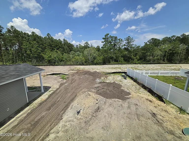 1079 Hanson Dr — Photo 12