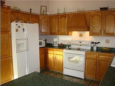 5th image of 3754 Apple Valley Dr