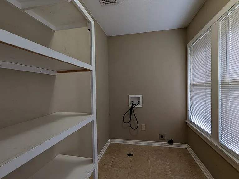1185 W Mill St — Photo 16
