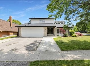 20 Blue Spruce Ct, Kitchener, ON