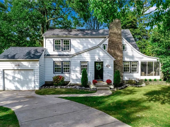 10056 Greiner Rd, Clarence, NY 14031